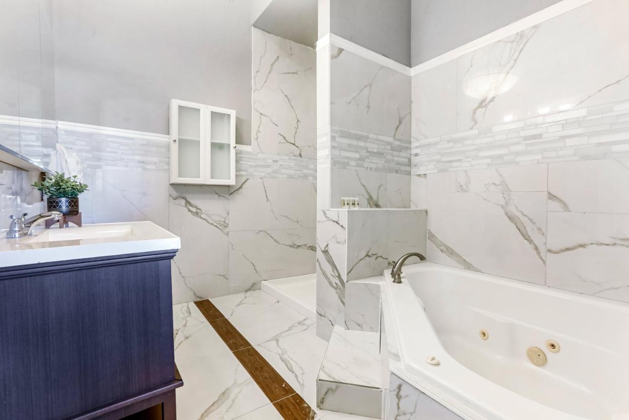 5Br Penthouse Steps To The Streetcar & Fq Apartment Ню Орлиънс Екстериор снимка